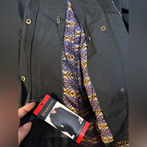 PENDLETON PACIFIC WONDERLAND RIPSTOP RAIN
JACKET - Picture 7 of 10